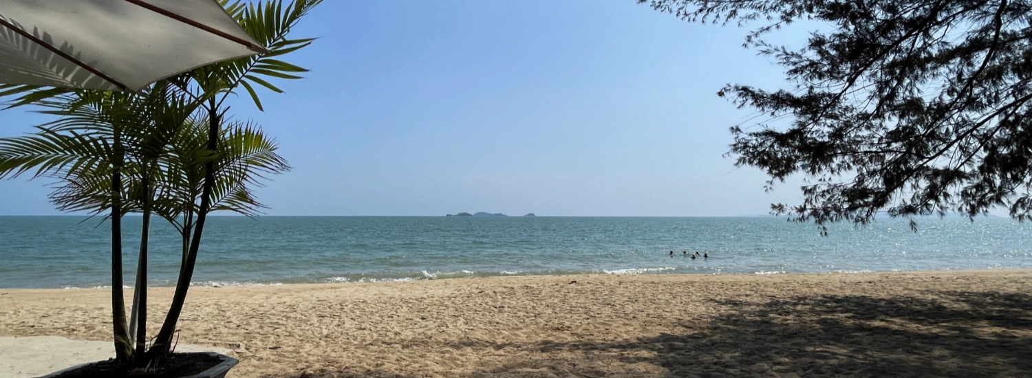 Plage calme et reposante